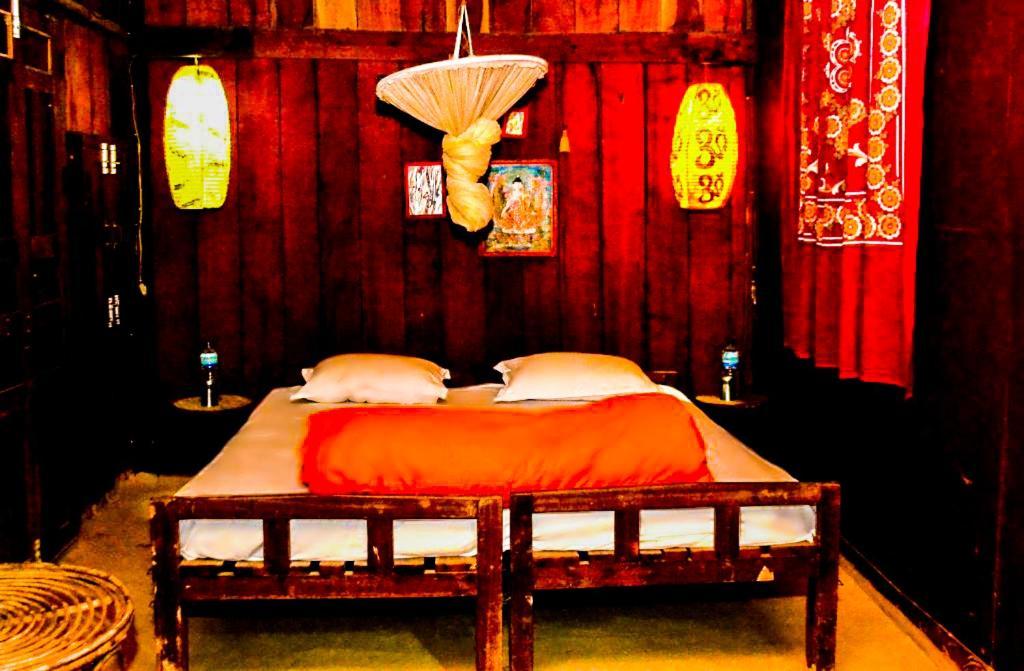 Shanta Ghar A Rustic Guesthouse Chitwan Exterior foto