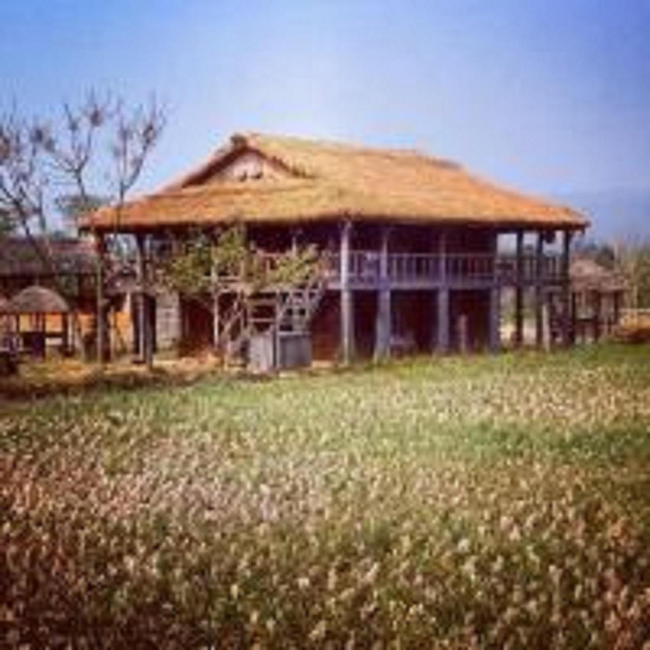 Shanta Ghar A Rustic Guesthouse Chitwan Exterior foto